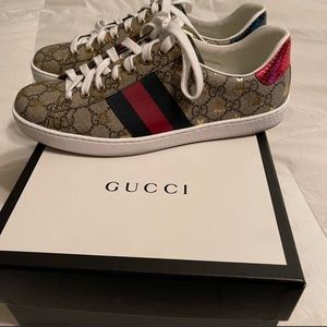 Authentic gucci unisex sneakers